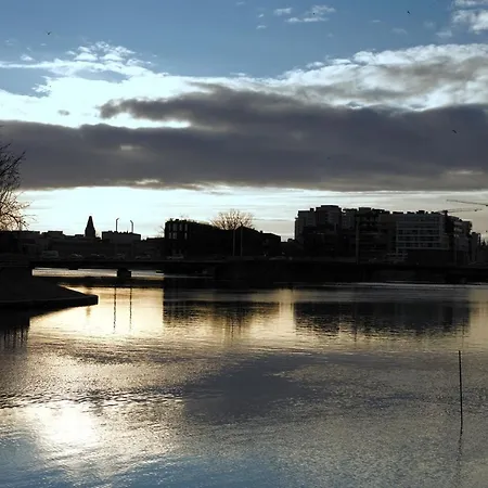 Amik Apartament-night View Βρότσλαβ