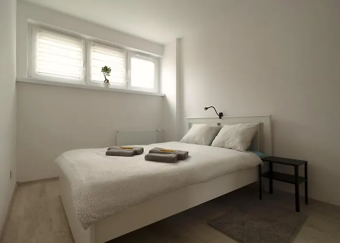 Amik Apartament-night View * Βρότσλαβ