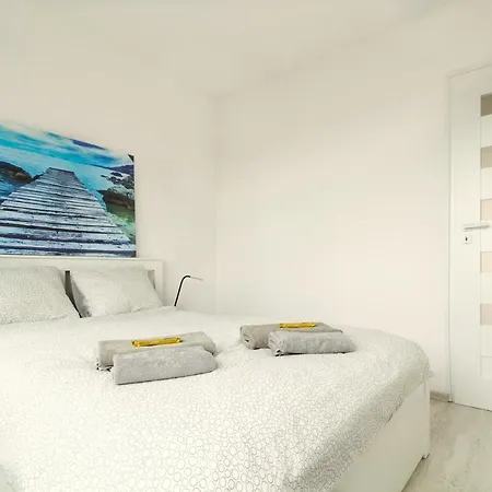 Amik Apartament-night View * ヴロツワフ