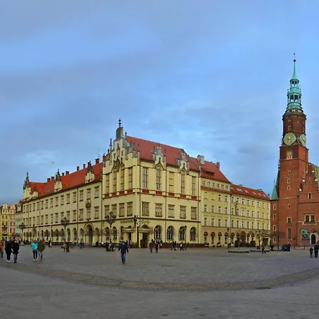 Amik Apartament-night View