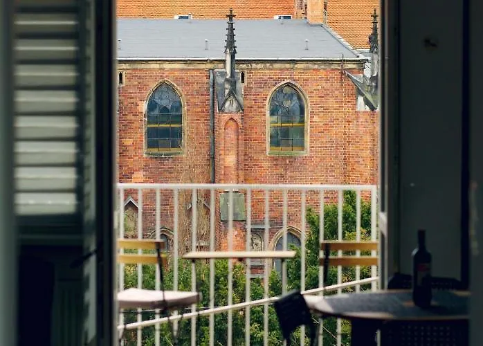 Lägenhet Amik Apartament-night View Wrocław